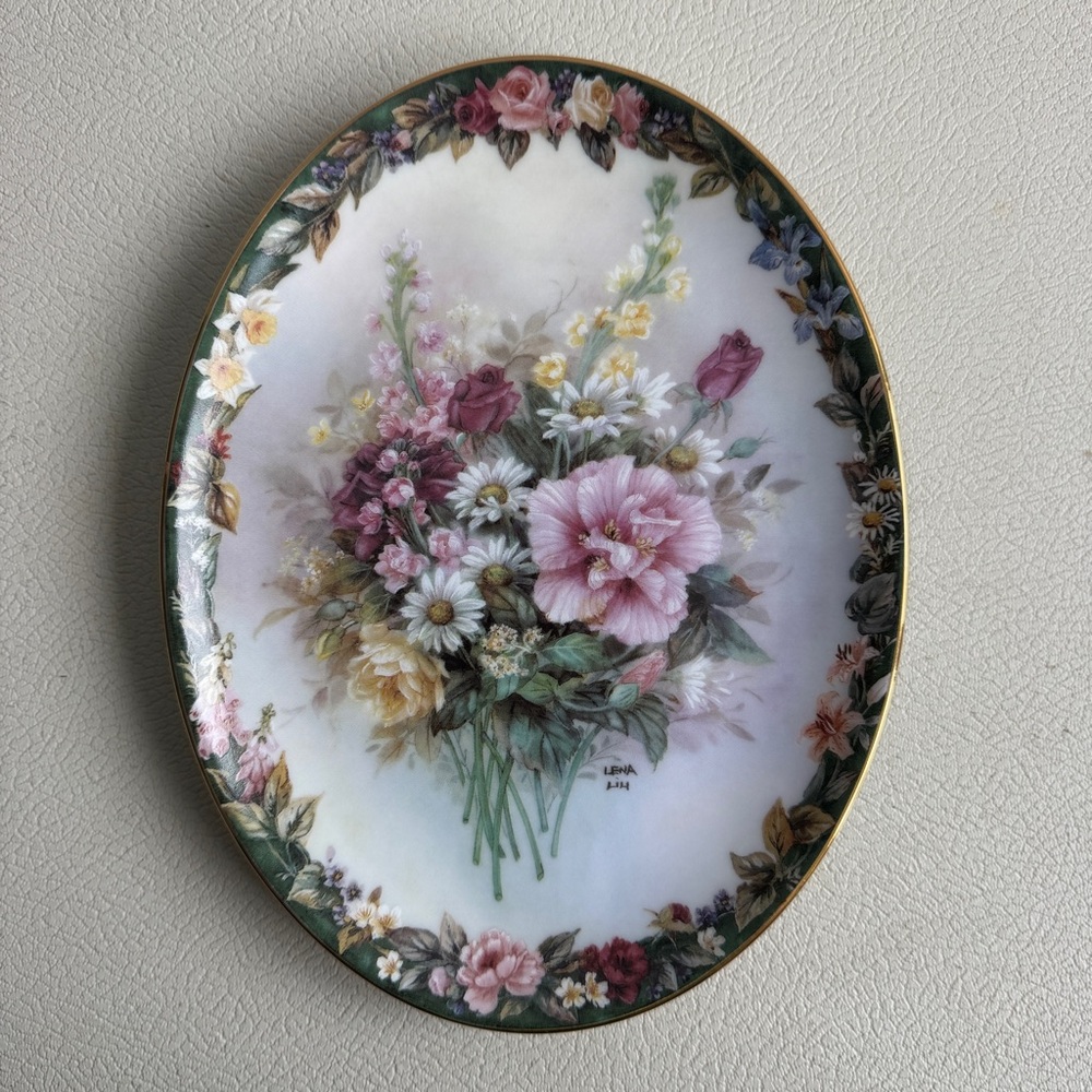 Vintage 1997 Lena Liu “Precious” The Bradford Exchange Decorative Plate